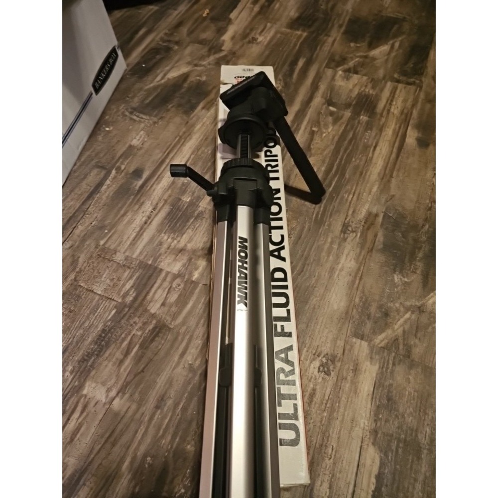 MOHAWK Fluid-Action Pre-Owned Tripod Model MTR-2110 52"